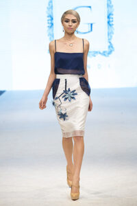 GRANDI runway leather flower embroidery white pencil skirt chiffon cutout