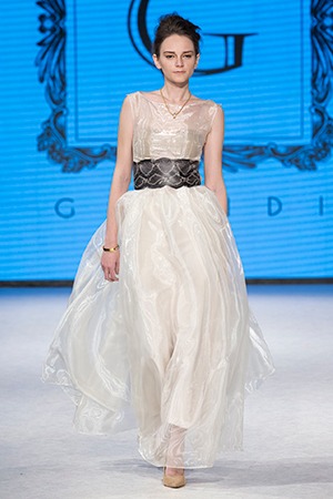 GRANDI runway white organza gown